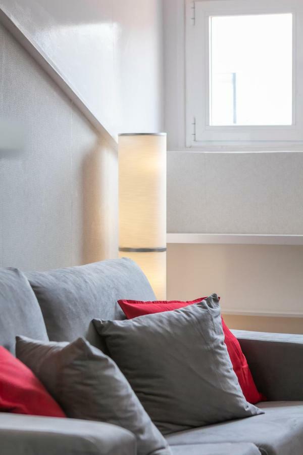 Luna Apartment มาดริด ภายนอก รูปภาพ